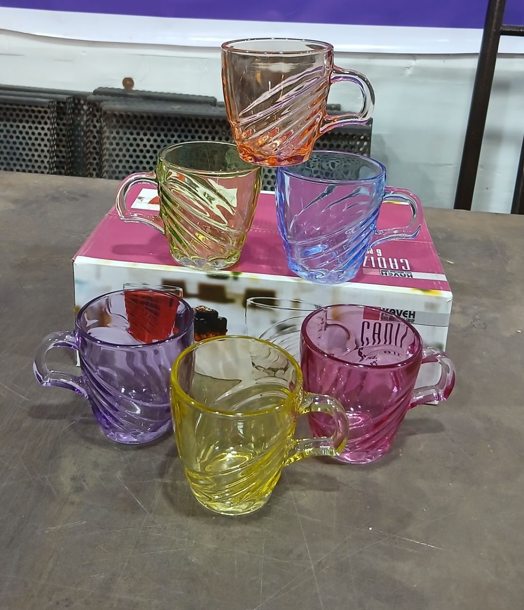 فنجان رنگی کادیز